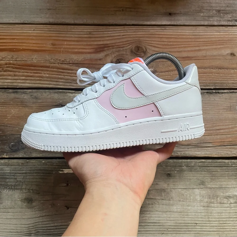 Women Nike Air Force One 1 Pink Foam Shoes Sneakers - Picture 2 of 8